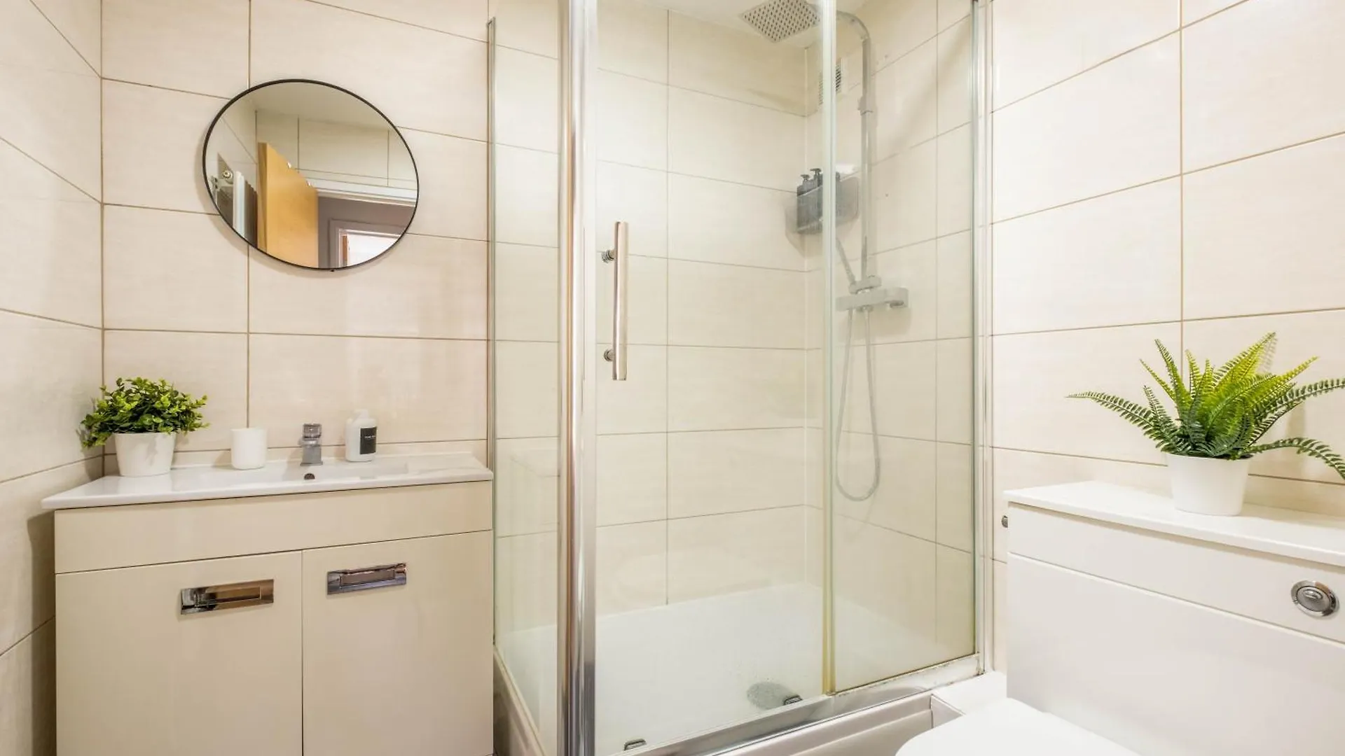 Stylish 2 Bedroom In Central Brighton Free Parking Near Beach And Train Station Casa de hóspedes