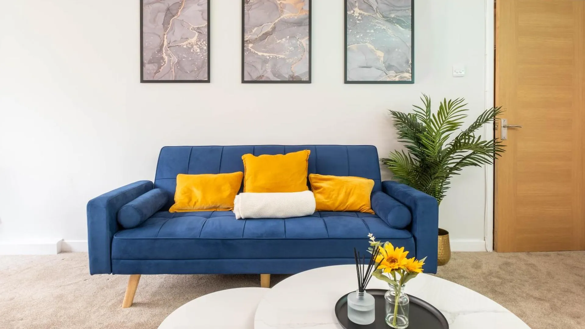 Stylish 2 Bedroom In Central Brighton Free Parking Near Beach And Train Station 0*,  Reino Unido